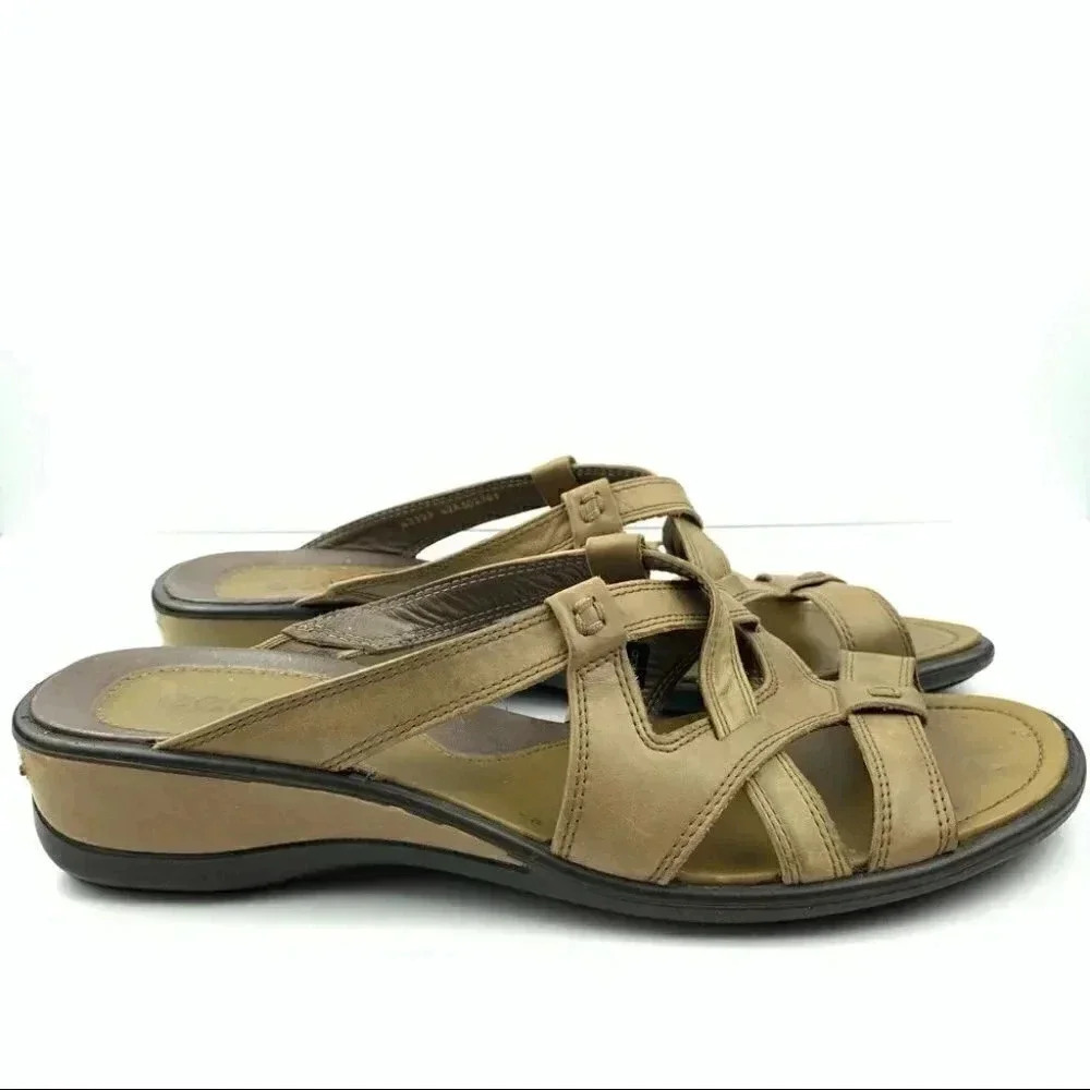 Ecco sandals 42 11-11.5 green leather fairycore
